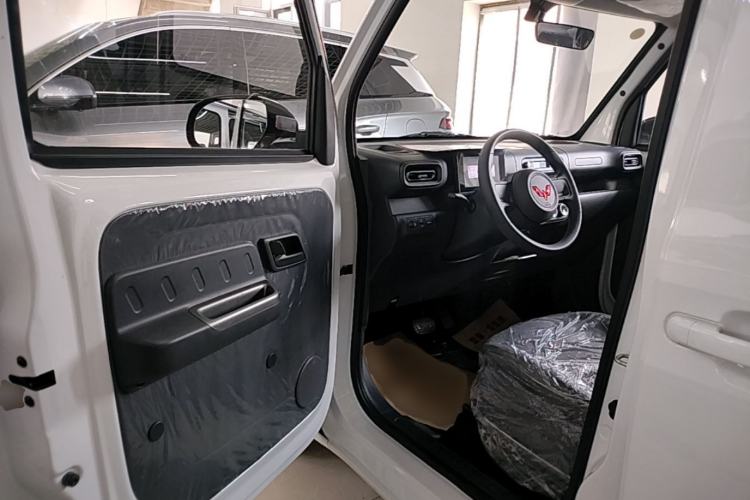 Used Wuling Zhiguang New Energy 2025 Comfort Model Driver Seat