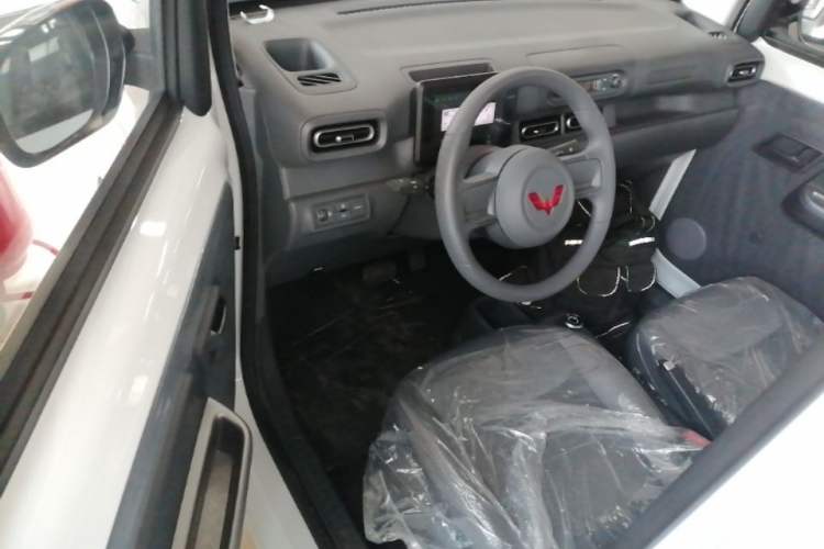 Used Wuling Zhiguang New Energy 2025 Comfort Model Driver Seat