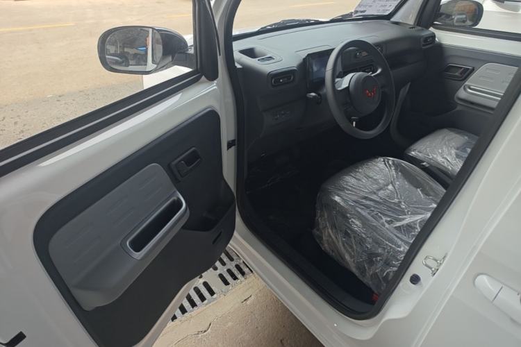 Used Wuling Zhiguang New Energy 2025 Model 305km Ambitious Edition Driver Seat
