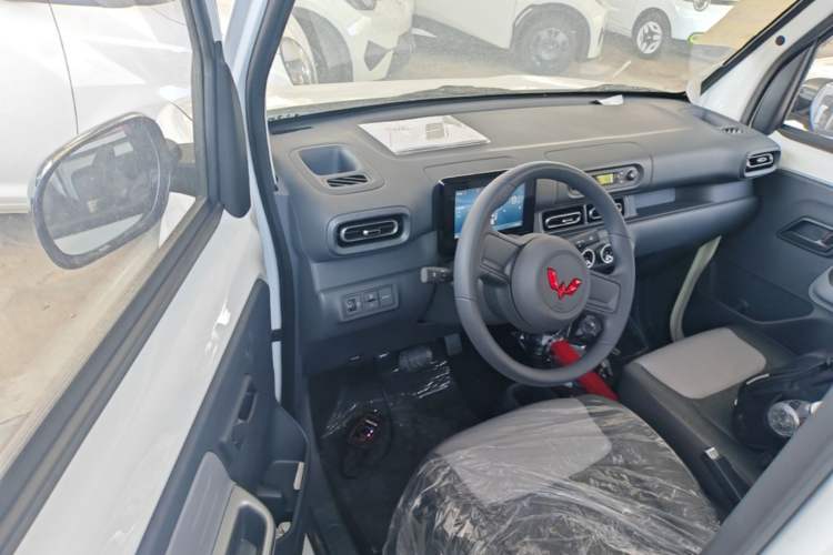 Used Wuling Zhiguang New Energy 2025 Model 305km Ambitious Edition Driver Seat
