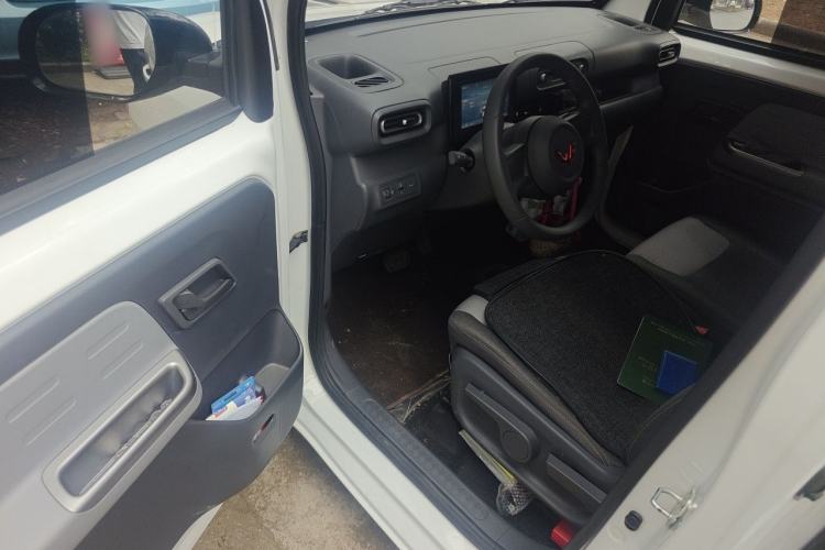 Used Wuling Zhiguang New Energy 2025 Model 305km Ambitious Edition Driver Seat