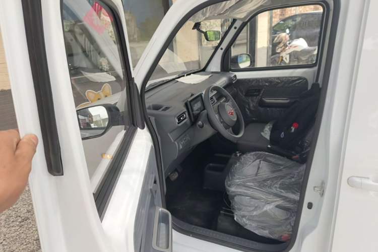 Used Wuling Zhiguang New Energy 2025 Comfort Model Driver Seat