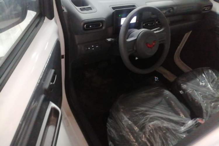 Used Wuling Zhiguang New Energy 2025 Comfort Model Driver Seat
