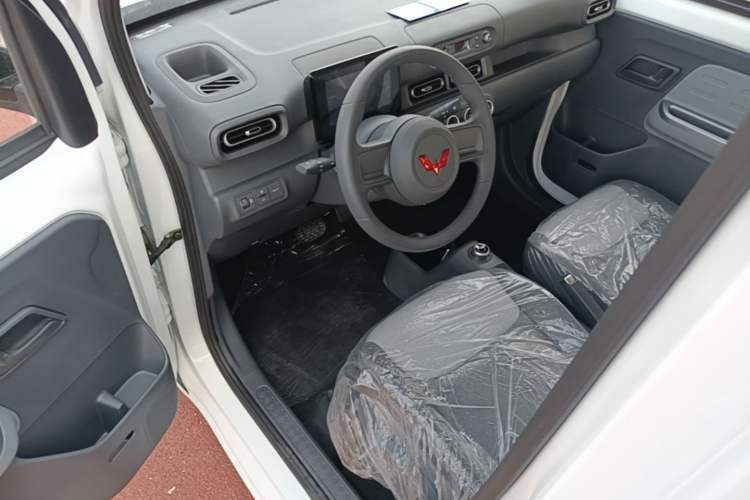 Used Wuling Zhiguang New Energy 2025 Model 305km Ambitious Edition Driver Seat