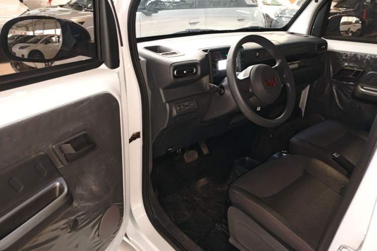 Used Wuling Zhiguang New Energy 2025 Comfort Model Driver Seat