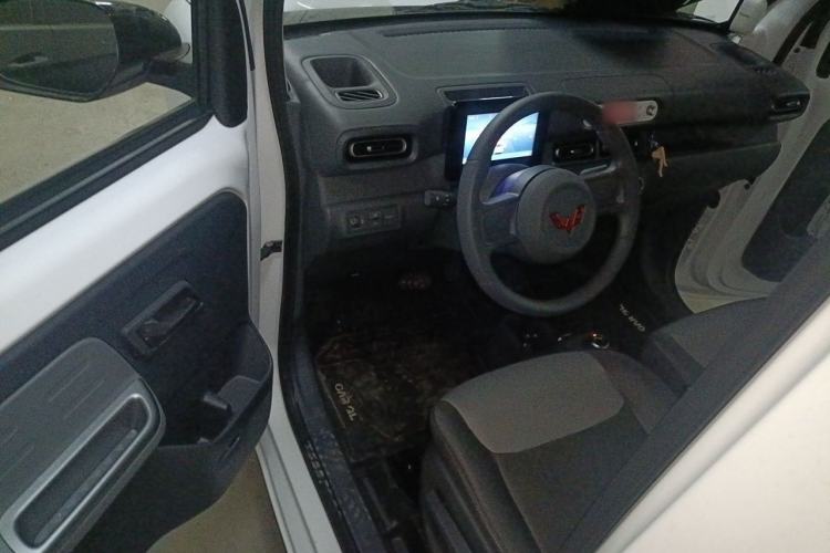Used Wuling Zhiguang New Energy 2025 Model 305km Ambitious Edition Driver Seat