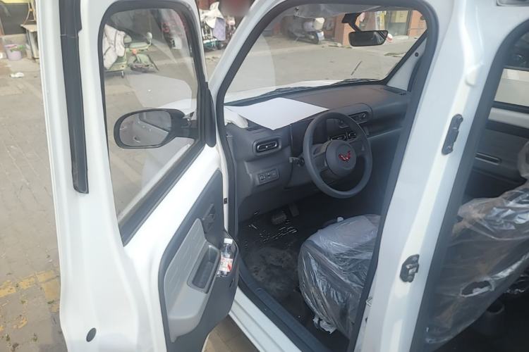 Used Wuling Zhiguang New Energy 2025 Model 305km Ambitious Edition Driver Seat