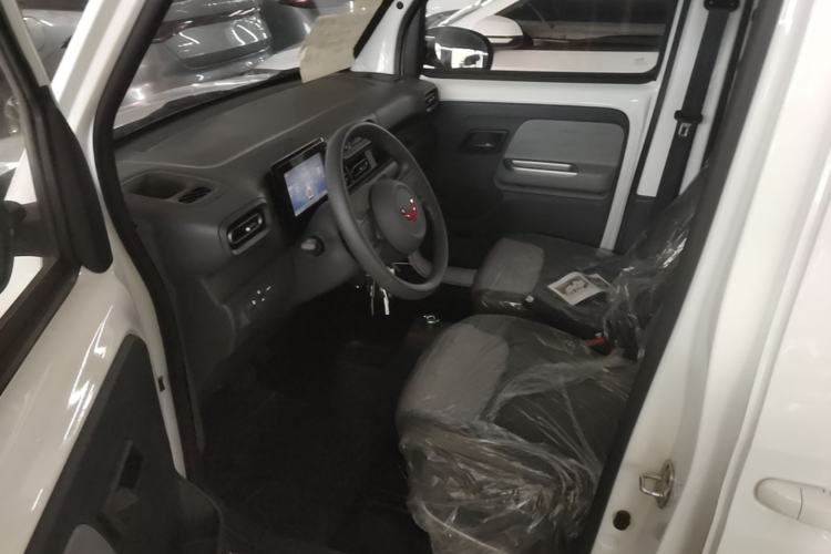 Used Wuling Zhiguang New Energy 2025 Model 305km Ambitious Edition Driver Seat