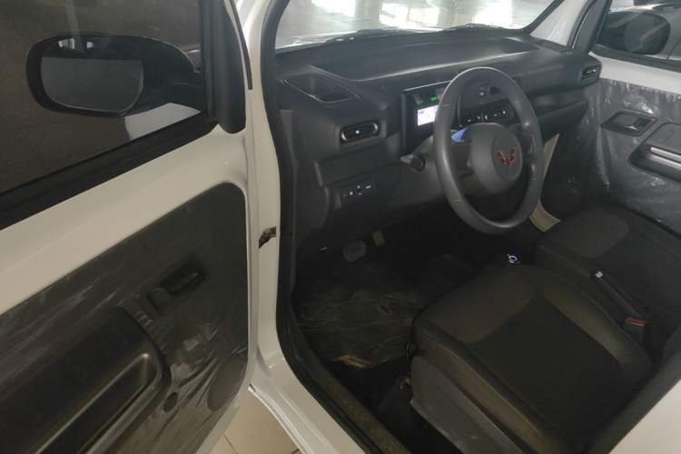 Used Wuling Zhiguang New Energy 2025 Comfort Model Driver Seat