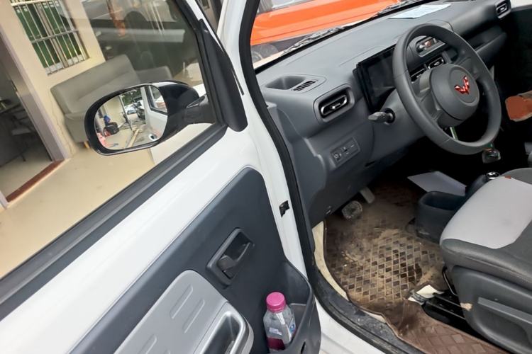 Used Wuling Zhiguang New Energy 2025 Model 305km Ambitious Edition Driver Seat