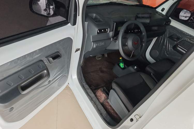 Used Wuling Zhiguang New Energy 2025 Comfort Model Driver Seat