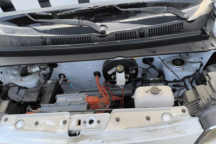 Used Wuling Zhiguang New Energy 2025 Model 305km Ambitious Edition Engine Bay