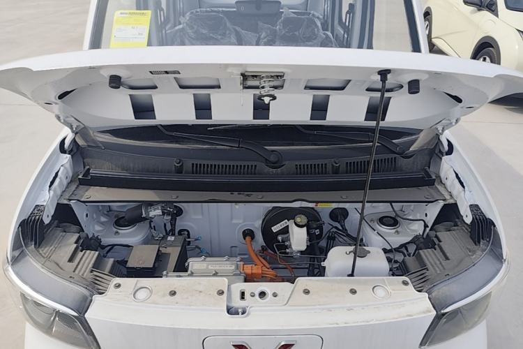 Used Wuling Zhiguang New Energy 2025 Model 305km Ambitious Edition Engine Bay