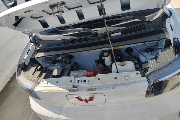Used Wuling Zhiguang New Energy 2025 Comfort Model Engine Bay