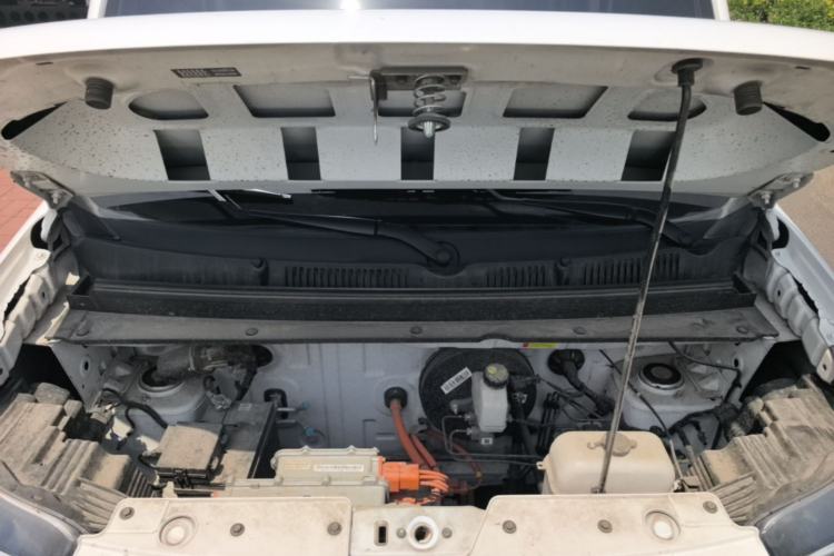 Used Wuling Zhiguang New Energy 2025 Model 305km Ambitious Edition Engine Bay