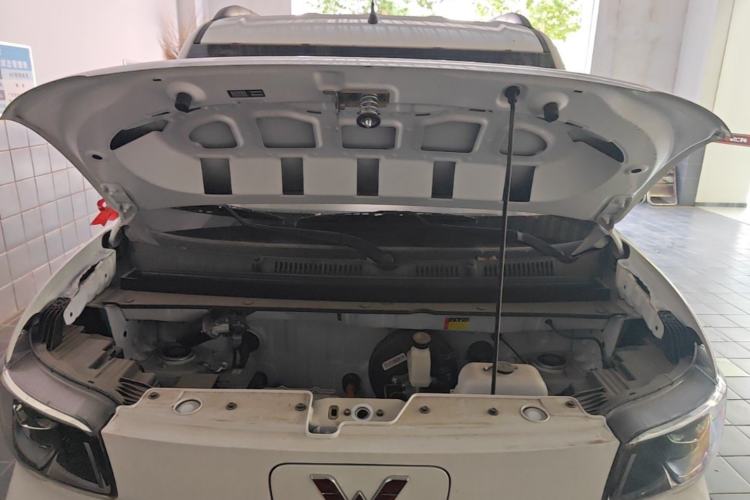 Used Wuling Zhiguang New Energy 2025 Model 305km Ambitious Edition Engine Bay