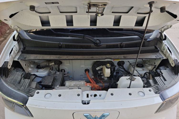 Used Wuling Zhiguang New Energy 2025 Standard Model Engine Bay