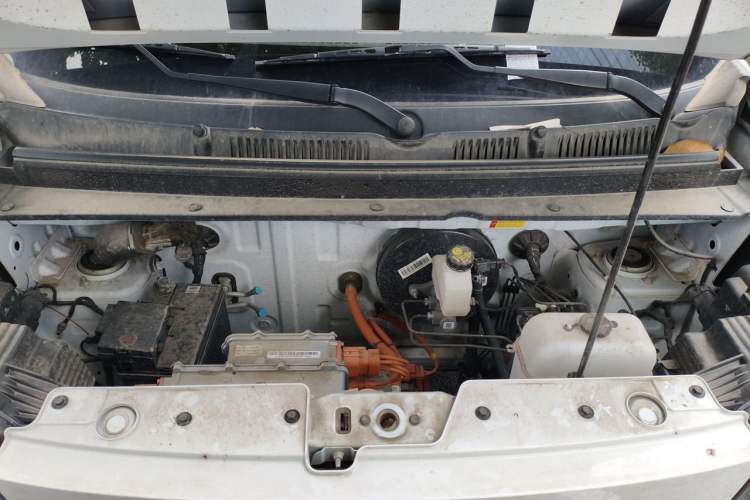 Used Wuling Zhiguang New Energy 2025 Model 305km Ambitious Edition Engine Bay