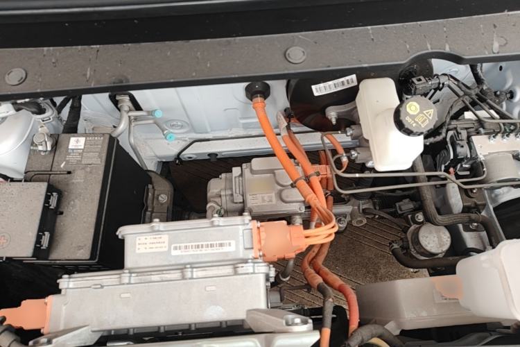 Used Wuling Zhiguang New Energy 2025 Model 305km Ambitious Edition Engine Bay
