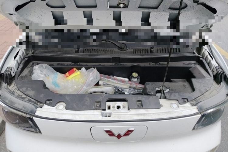 Used Wuling Zhiguang New Energy 2025 Comfort Model Engine Bay