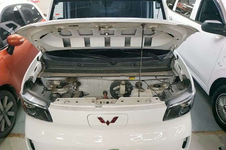 Used Wuling Zhiguang New Energy 2025 Standard Model Engine Bay