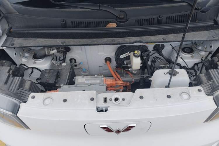 Used Wuling Zhiguang New Energy 2025 Model 305km Ambitious Edition Engine Bay