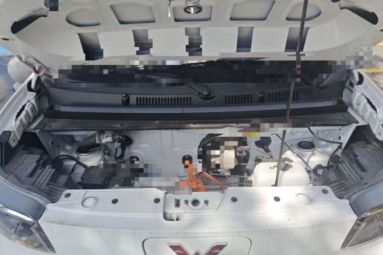 Used Wuling Zhiguang New Energy 2025 Standard Model Engine Bay