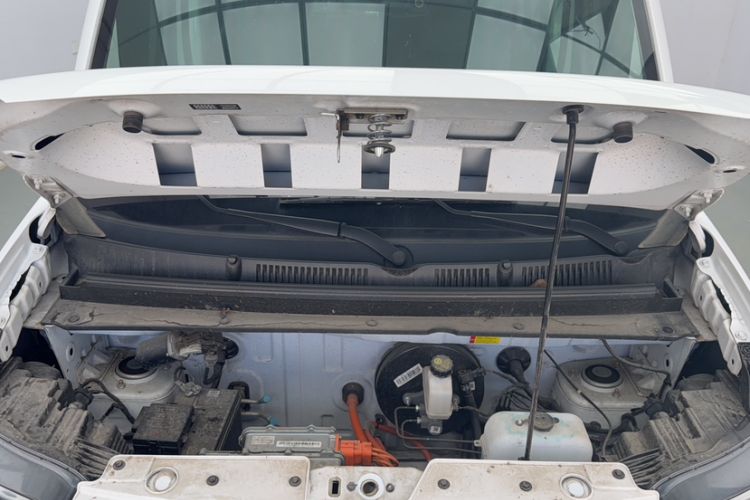 Used Wuling Zhiguang New Energy 2025 Comfort Model Engine Bay