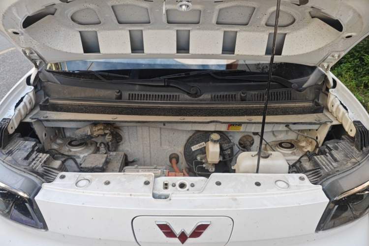 Used Wuling Zhiguang New Energy 2025 Model 305km Ambitious Edition Engine Bay