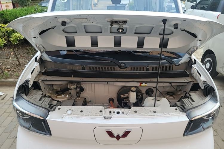 Used Wuling Zhiguang New Energy 2025 Model 305km Ambitious Edition Engine Bay