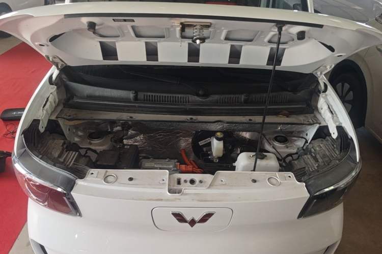 Used Wuling Zhiguang New Energy 2025 Model 305km Ambitious Edition Engine Bay