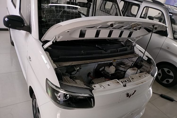 Used Wuling Zhiguang New Energy 2025 Comfort Model Engine Bay