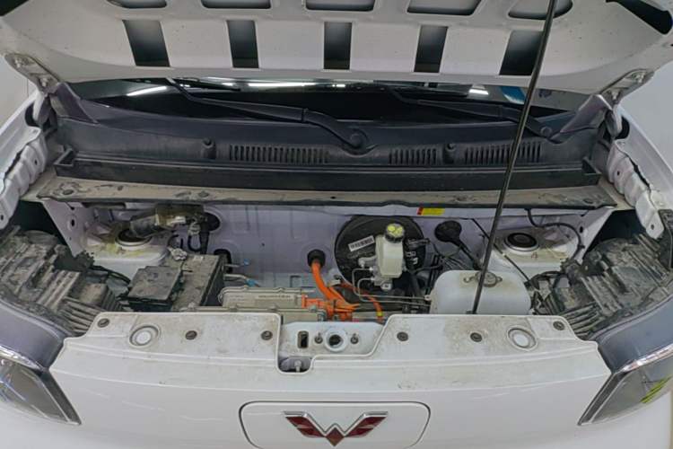 Used Wuling Zhiguang New Energy 2025 Standard Model Engine Bay