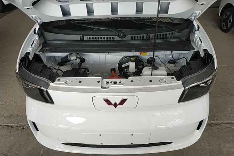 Used Wuling Zhiguang New Energy 2025 Model 305km Ambitious Edition Engine Bay
