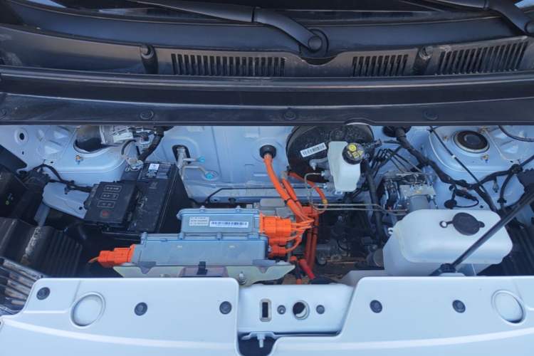 Used Wuling Zhiguang New Energy 2025 Model 305km Ambitious Edition Engine Bay