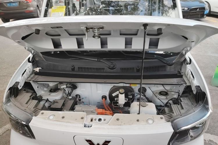 Used Wuling Zhiguang New Energy 2025 Model 305km Ambitious Edition Engine Bay