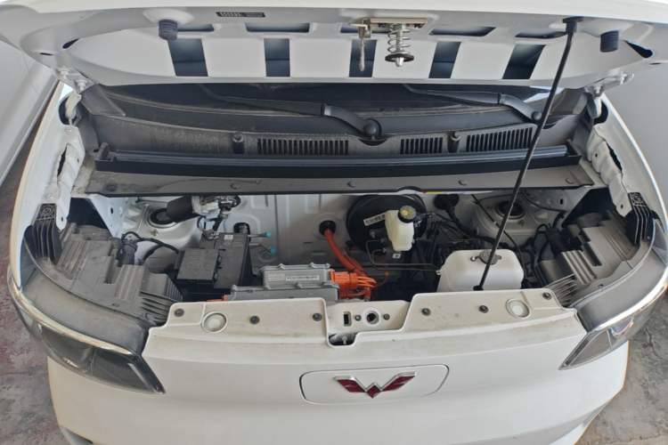 Used Wuling Zhiguang New Energy 2025 Model 305km Ambitious Edition Engine Bay