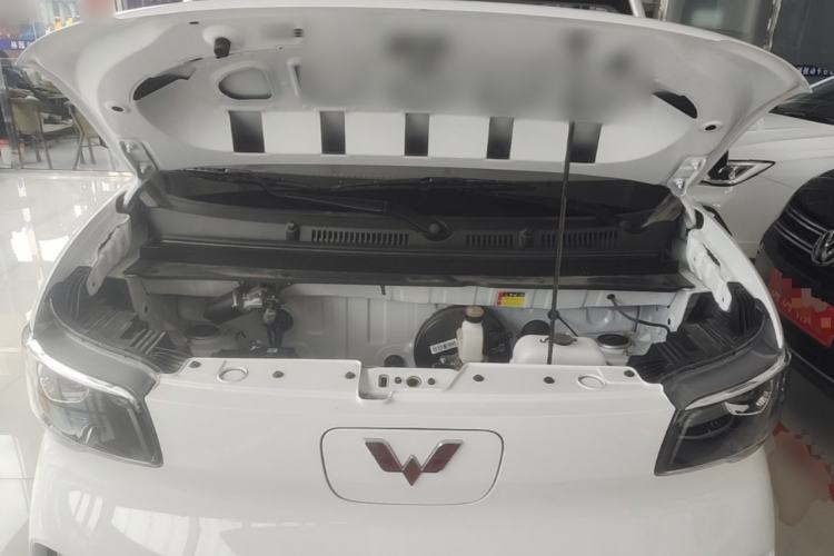Used Wuling Zhiguang New Energy 2025 Standard Model Engine Bay