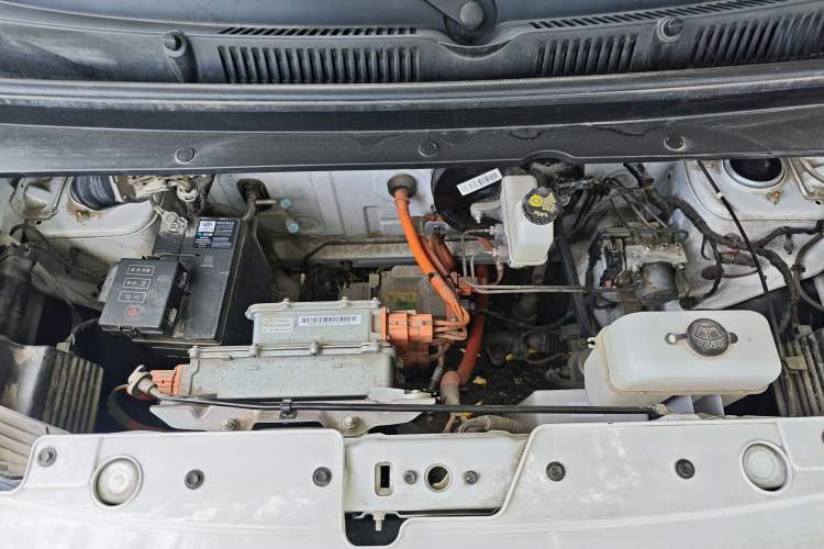 Used Wuling Zhiguang New Energy 2025 Standard Model Engine Bay