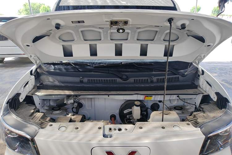Used Wuling Zhiguang New Energy 2025 Comfort Model Engine Bay