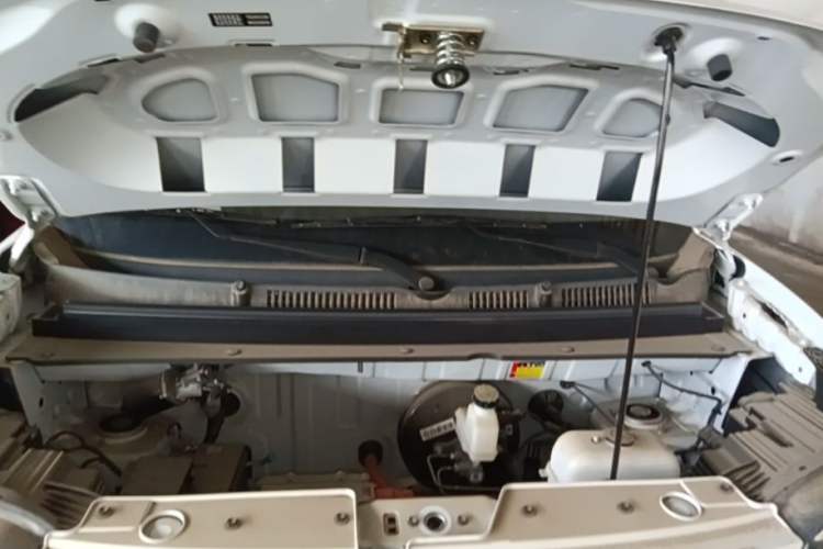 Used Wuling Zhiguang New Energy 2025 Model 305km Ambitious Edition Engine Bay