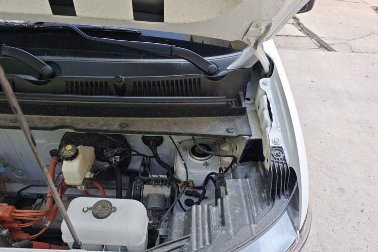 Used Wuling Zhiguang New Energy 2025 Standard Model Engine Bay Left