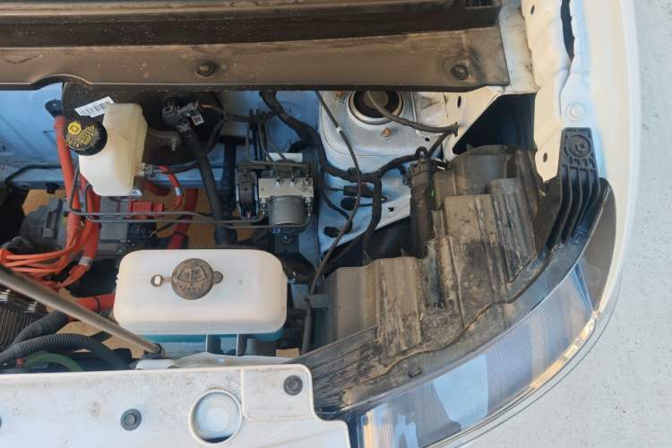 Used Wuling Zhiguang New Energy 2025 Standard Model Engine Bay Left
