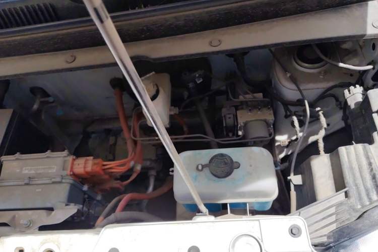 Used Wuling Zhiguang New Energy 2025 Model 305km Ambitious Edition Engine Bay Left