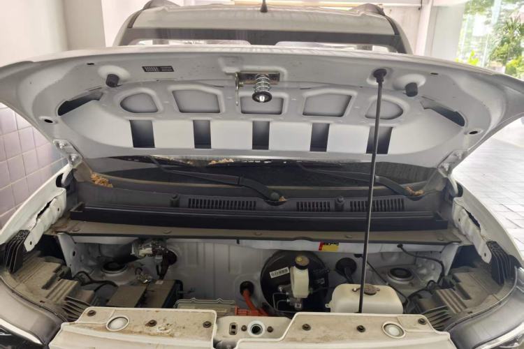 Used Wuling Zhiguang New Energy 2025 Model 305km Ambitious Edition Engine Bay