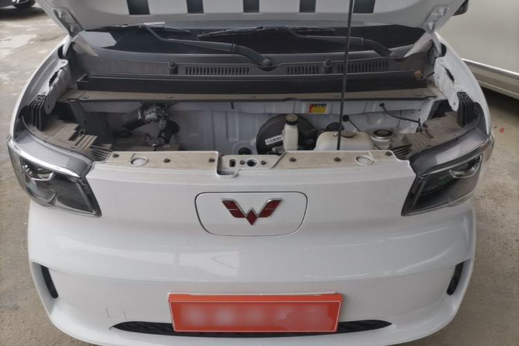 Used Wuling Zhiguang New Energy 2025 Standard Model Engine Bay