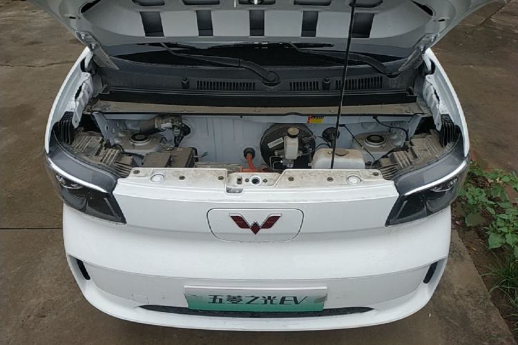 Used Wuling Zhiguang New Energy 2025 Model 305km Ambitious Edition Engine Bay