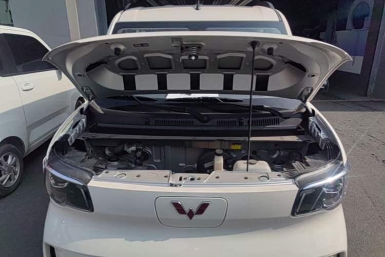 Used Wuling Zhiguang New Energy 2025 Comfort Model Engine Bay
