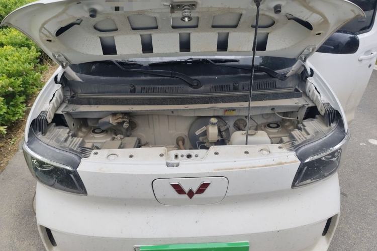 Used Wuling Zhiguang New Energy 2025 Standard Model Engine Bay