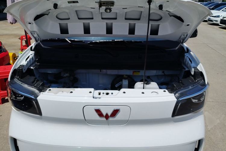 Used Wuling Zhiguang New Energy 2025 Standard Model Engine Bay